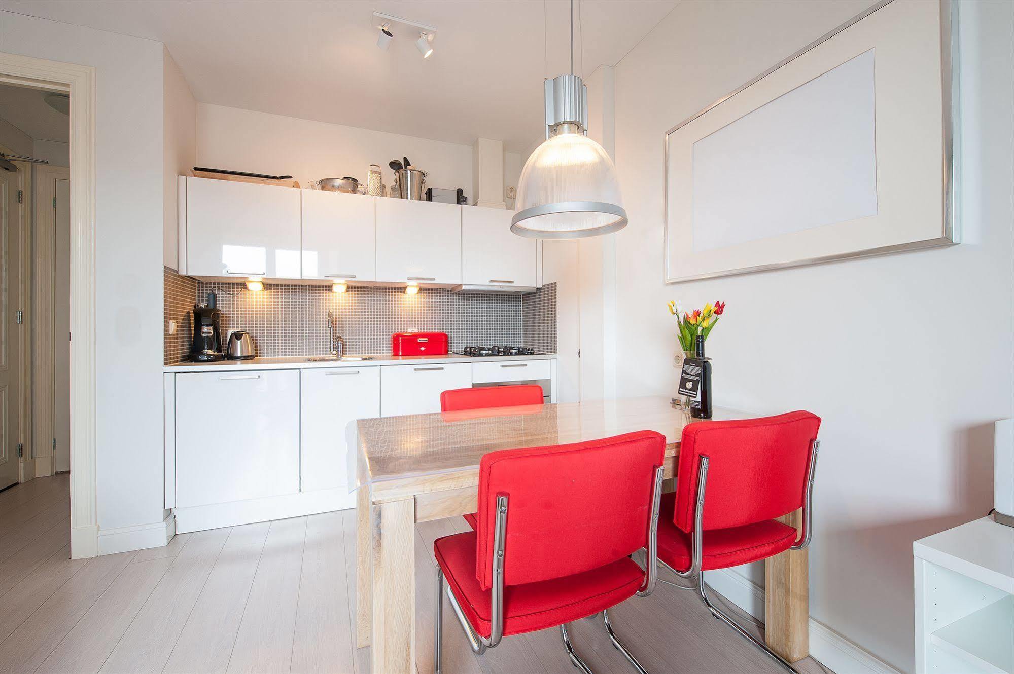 Short Stay Group Dapper Market Serviced Apartments Амстердам Екстериор снимка
